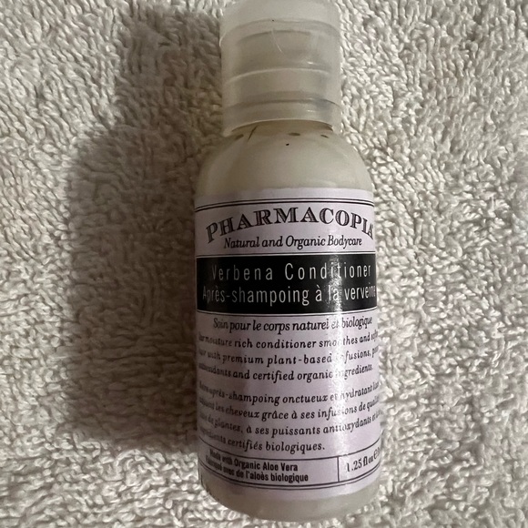 PHARMACOPIA TRAVEL TOILETRIES BUNDLE- 3 LOTIONS/ 1 HAIR CONDITIONER - Picture 4 of 5